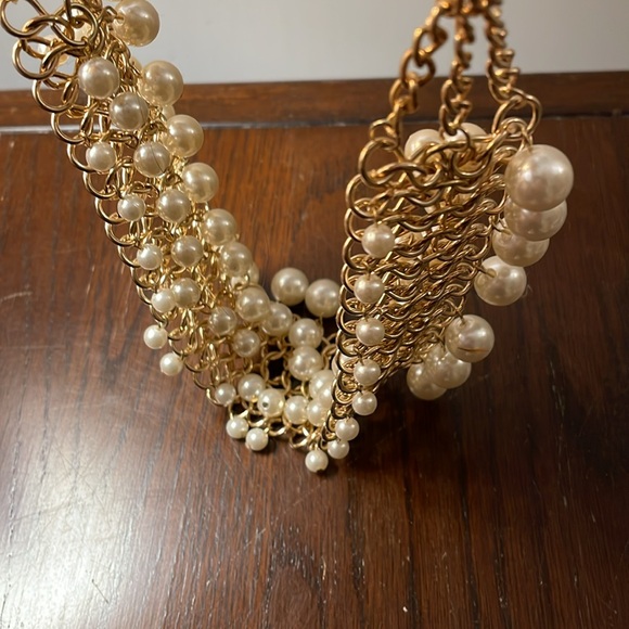 PEARL NECKLACE AND EARRING SET - Picture 6 of 6
